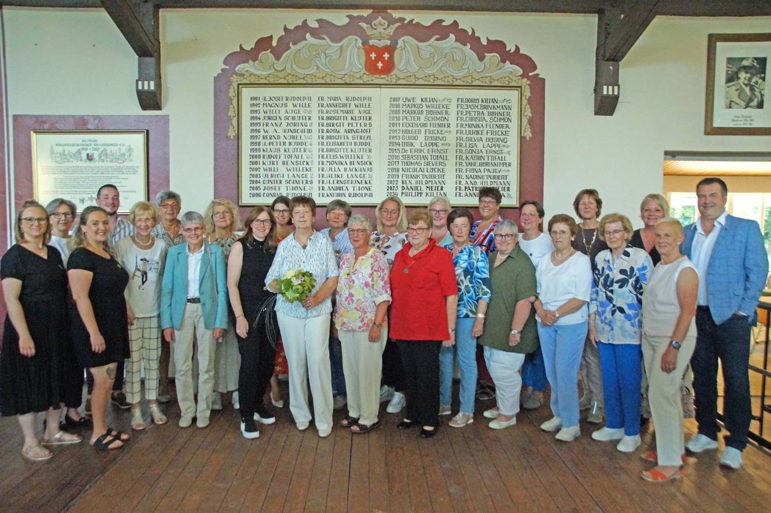 Königinnen geben den Start zum Schützenfest – 25 Jahre Jubelmajestät Elisabeth Willeke